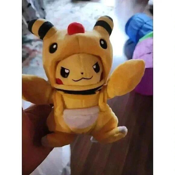 Pokémon Center Original Electric mania pikachu Hoodie Plush doll 2018 Rare - Picture 1 of 8